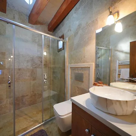 Holiday home Asya's Stone House